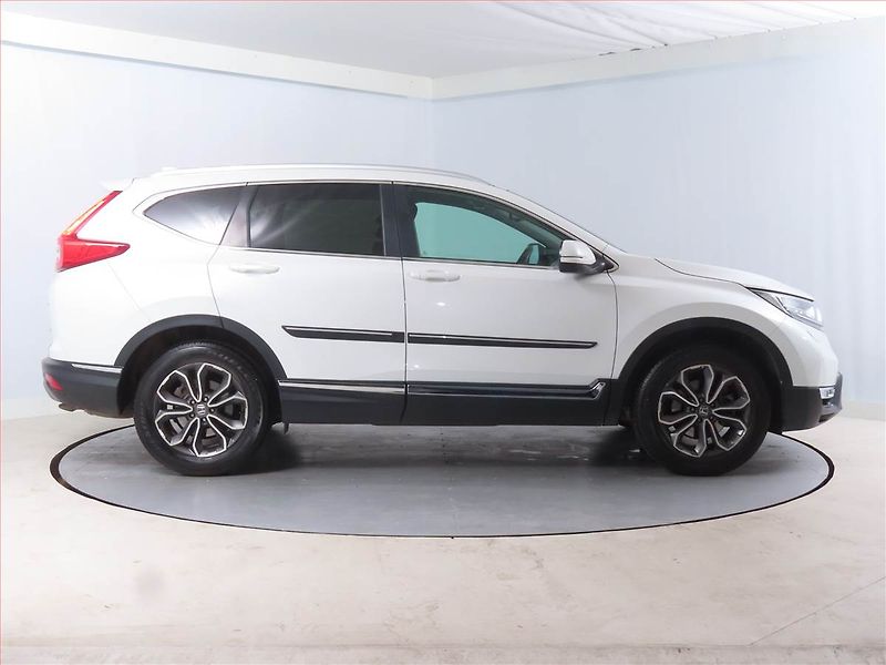 Honda CR-V (2023) Lifestyle 2.0i-MMD HEV - fotka 6 z 17