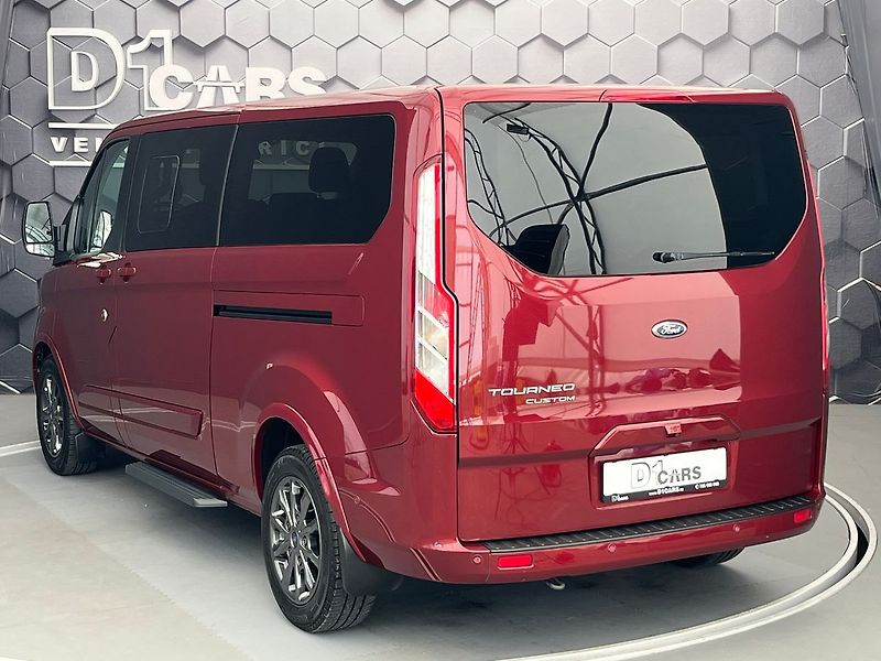 Ford Tourneo Custom 320 L2H1 Titanium 136 kW aut. - fotka 2 z 64