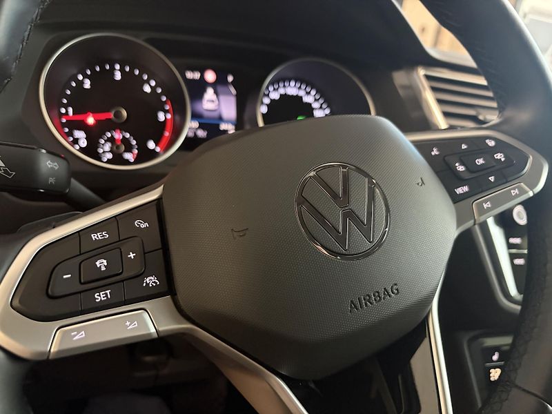 Volkswagen Tiguan (2023) 2.0TDI DSG 147KW 4X4 ACC*LANE - fotka 19 z 25