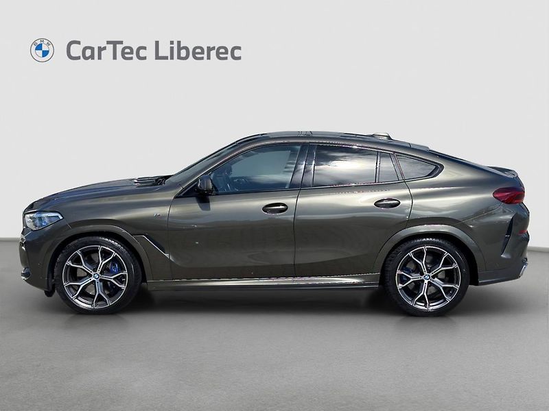 BMW X6 xDrive40i - fotka 5 z 22
