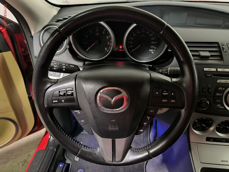 Mazda 3 (2009) 1.6i, ČR, AC, temp - fotka 13 z 17