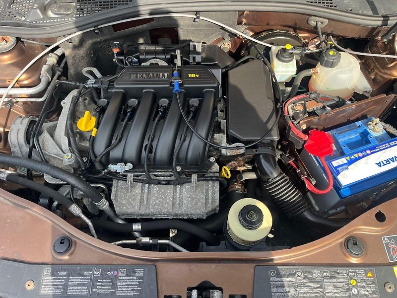 Dacia Duster (2011) 1.6 16 V Klima - fotka 18 z 18