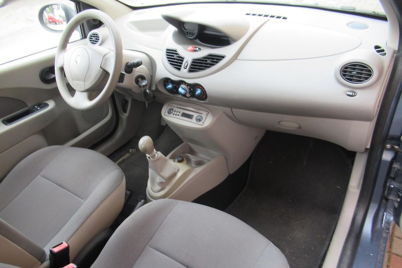 Renault Twingo 1.1i KLIMA SADA KOL - fotka 10 z 18
