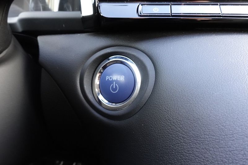 Toyota Mirai Fuel cell Comfort - fotka 25 z 29