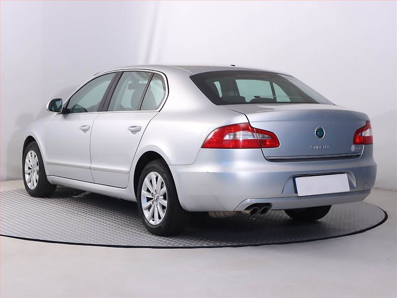 Škoda Superb (2012) 2.0 TDI, Serv.kniha, Tempomat - fotka 4 z 17