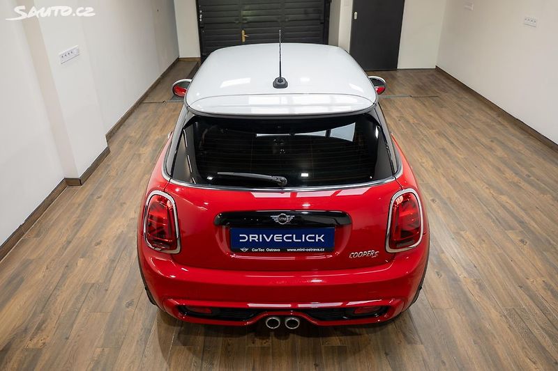 Mini Cooper S 2.0 141 kW - fotka 5 z 36