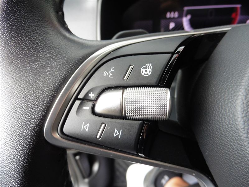 Škoda Karoq 2,0 TDi Style 4x4 DSG, nové ČR - fotka 12 z 24