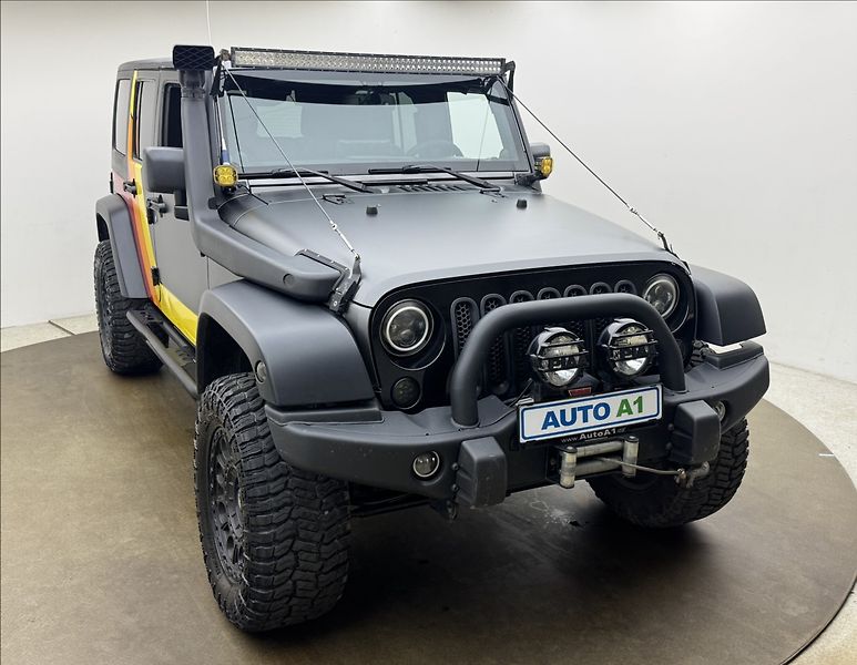 Jeep Wrangler 3,6 209kW AT PENTASTAR SERVIS - fotka 3 z 44