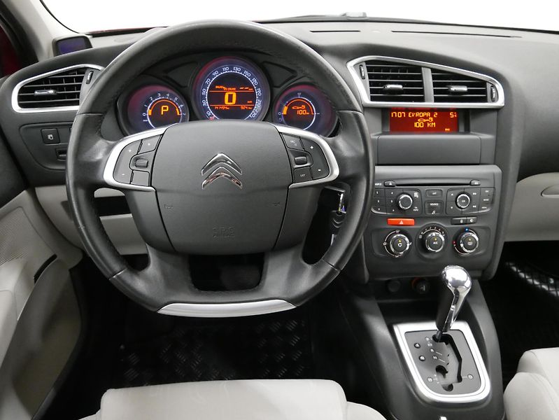 Citroën C4 - fotka 20 z 21