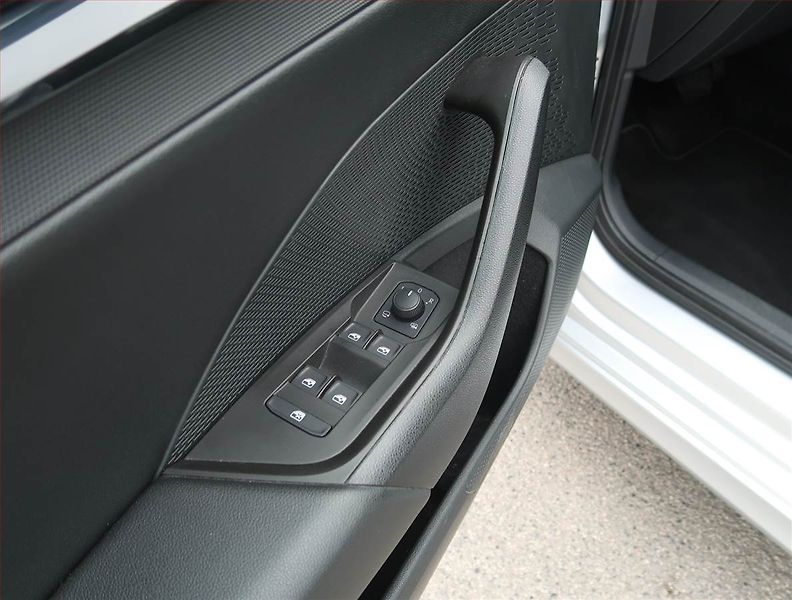 Škoda Octavia (2020) Ambition 2.0 TDI, Automat - fotka 17 z 22