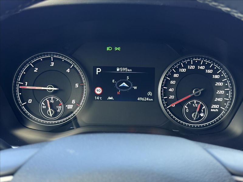 Hyundai Santa Fe 2,2 CRDi 142 kW Smart DPH CZ - fotka 26 z 30