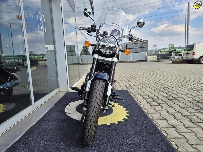Royal Enfield Super Meteor 650 (2026) - fotka 9 z 22