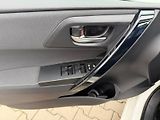 Toyota Auris 1.8 HSD e-CVT Selection - náhled 11