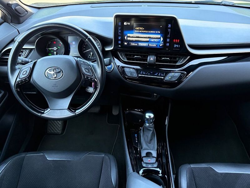 Toyota C-HR 1.8 Hybrid Premium - fotka 15 z 20