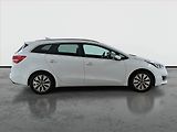 Kia Ceed (2017) 1.6 GDI, Serv.kniha, Navi - náhled 6
