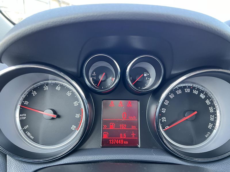 Opel Mokka 1.4T COSMO 4x4 NAVI KAMERA - fotka 16 z 44