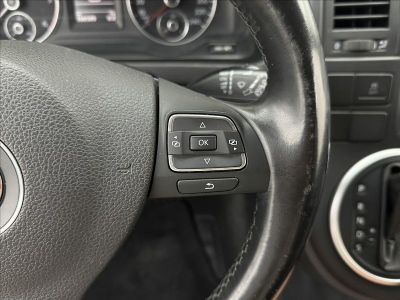 Volkswagen Multivan 2,0 TDi 132kW DSG 4X4 AC TAŽNÉ - fotka 12 z 33