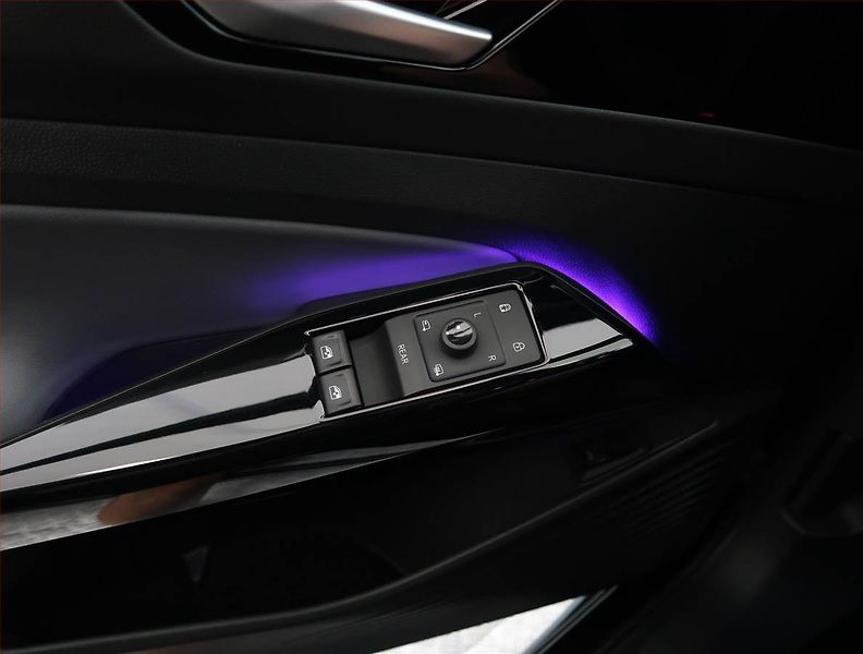 Volkswagen ID.5 (2022) Pro Perf. (82 kWh), SoH 93% - fotka 28 z 30