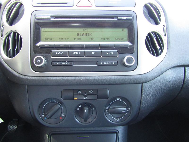 Volkswagen Tiguan (2008) 2.0 TDI 100kW  4x4 BEZ KOROZE - fotka 32 z 36