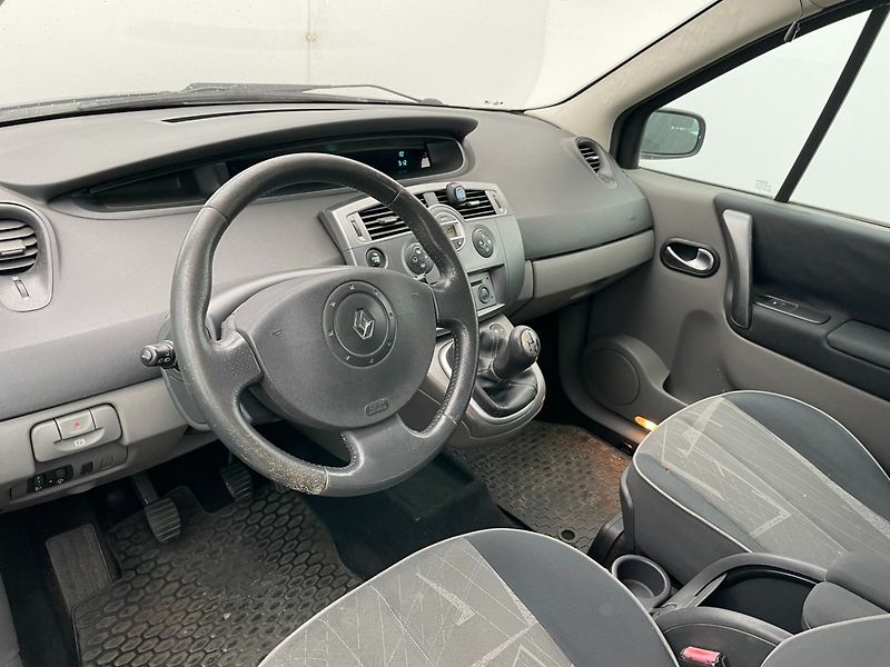 Renault Scénic (2003) 1.6i 16V Climatronic! - fotka 12 z 18