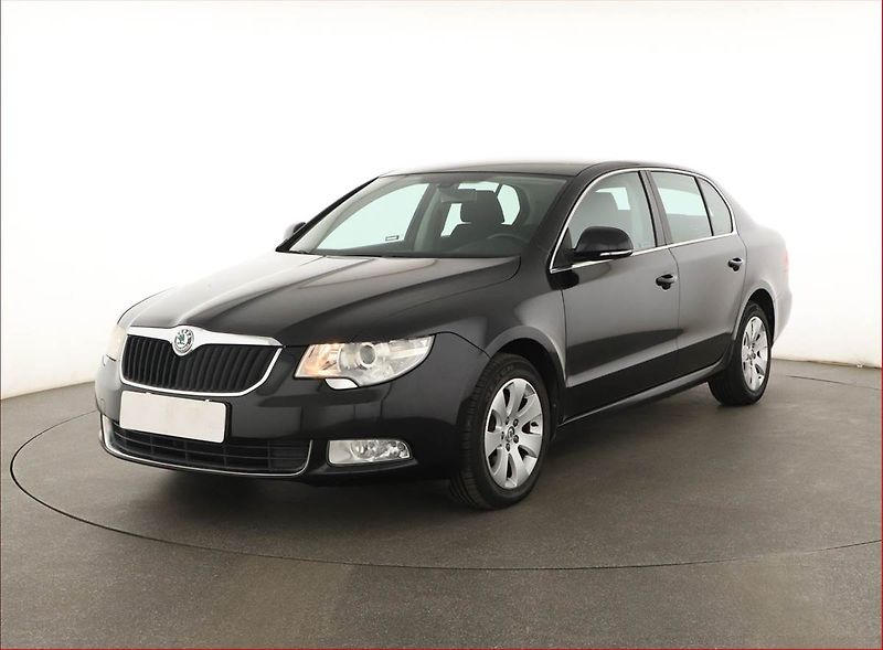 Škoda Superb (2010) 1.4 TSI, Tempomat - fotka 2 z 16