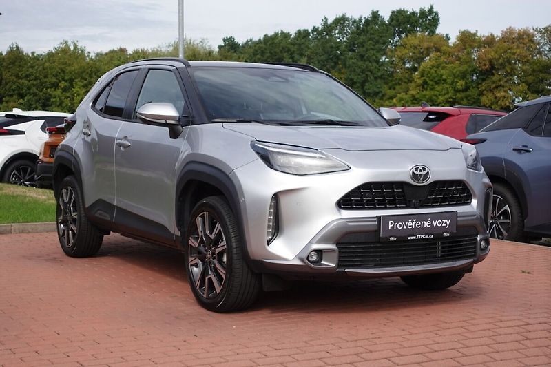Toyota Yaris Cross 1,5 HEV Executive Tech VIP - fotka 3 z 36
