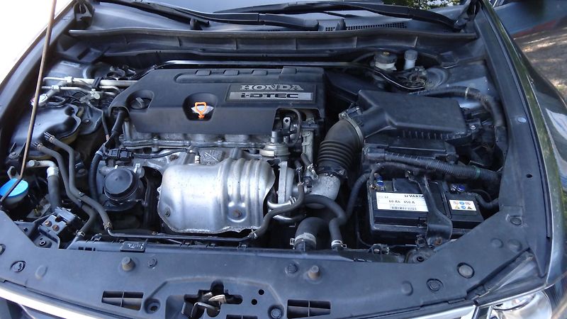 Honda Accord Accord 2.2CTDi 110kW - fotka 9 z 9