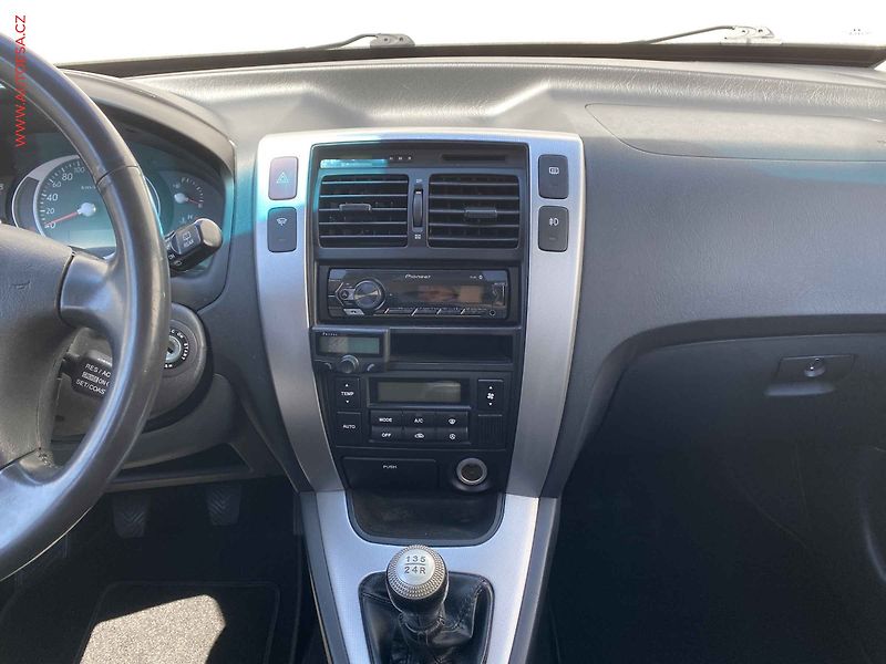 Hyundai Tucson (2008) 2.0 CVVT, Style, AC, TZ - fotka 12 z 15