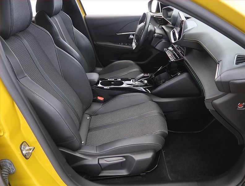 Peugeot 208 (2020) 50 kWh, SoH 84%, Automat - fotka 9 z 26