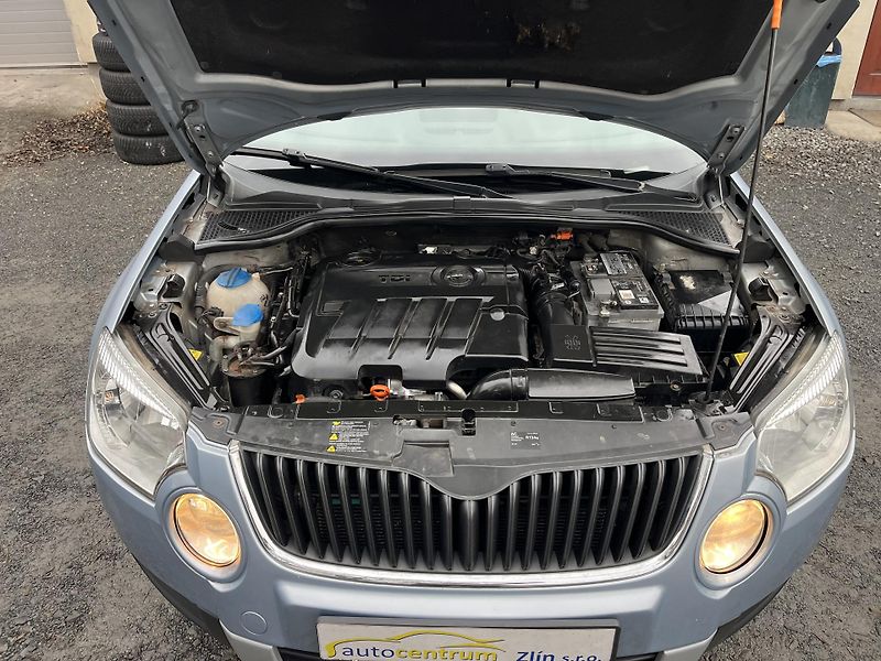 Škoda Yeti (2010) 2,0 TDi 103Kw 4X4 MAN.ČR!!! - fotka 17 z 18