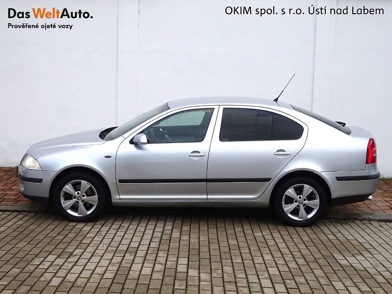 Škoda Octavia (2008) 2,0 TDi/103kW Laurin & Klement - fotka 3 z 26