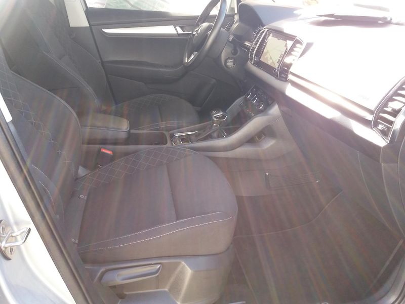 Škoda Karoq 1.6TDi,DSG,LED,NAVI.! - fotka 19 z 24