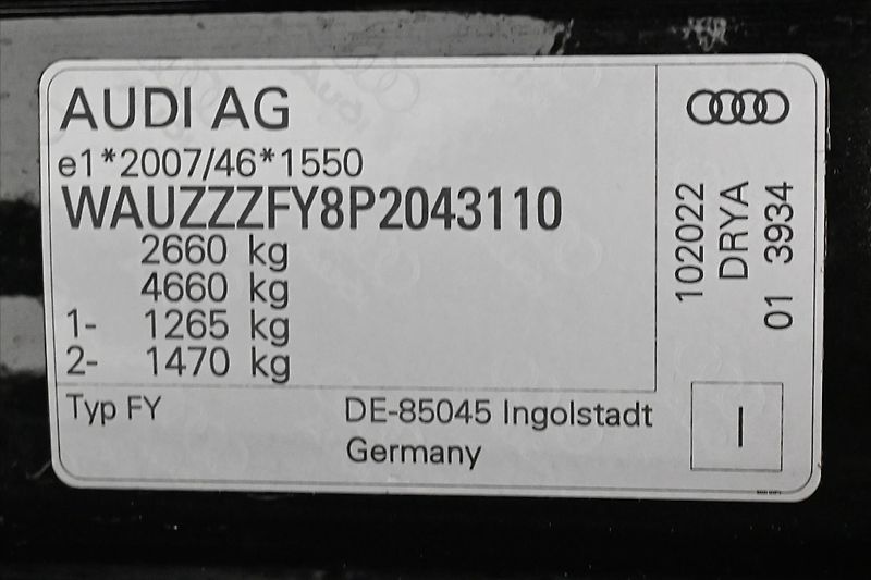 Audi Q5 2,0 50TFSIe 195kW 4x4 S-Tronic - fotka 12 z 32