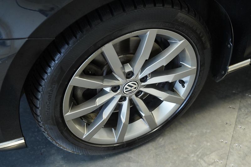 Volkswagen Passat - fotka 10 z 25