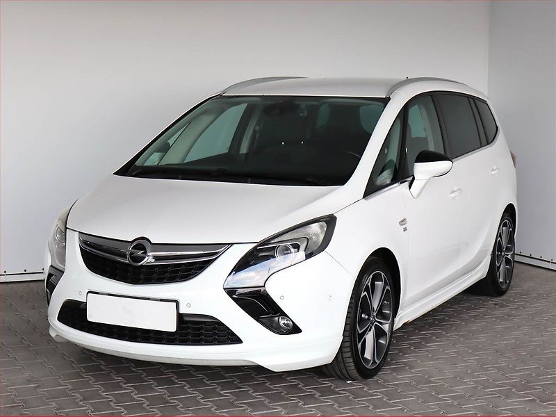 Opel Zafira (2015) 1.6 CDTI, Serv.kniha, Tempomat - fotka 2 z 18
