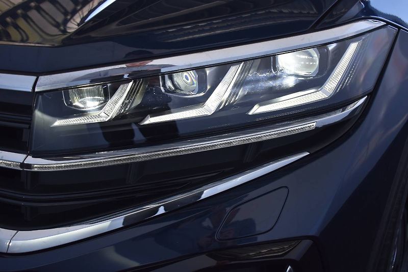 Volkswagen Touareg (2025) R-Line 3.0TDI 210kW,tažné,weba - fotka 27 z 27