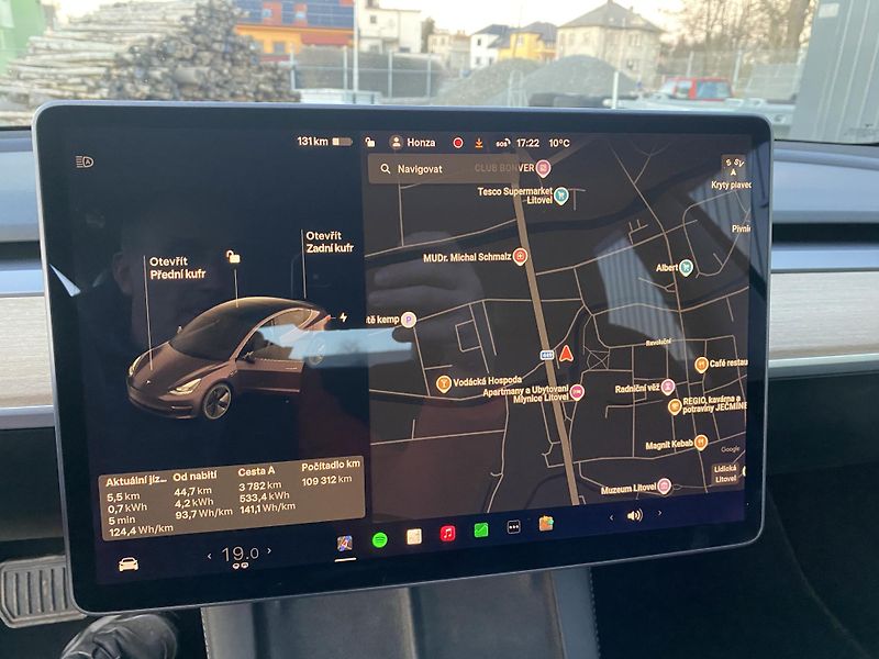 Tesla Model 3 REFRESH - ZÁRUKA TESLA MATRIX - fotka 17 z 35