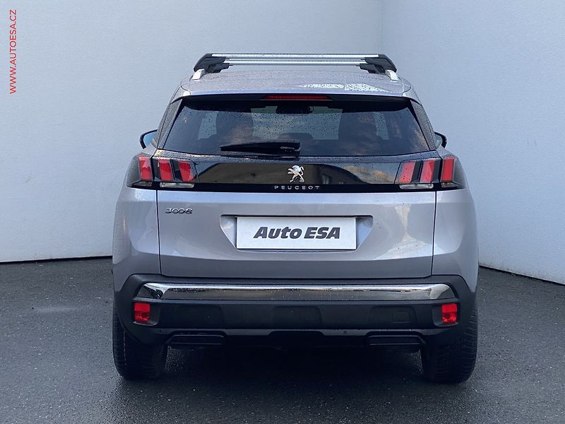 Peugeot 3008 (2018) 1.2PT, 1.maj,ČR, AT, TZ - fotka 5 z 18