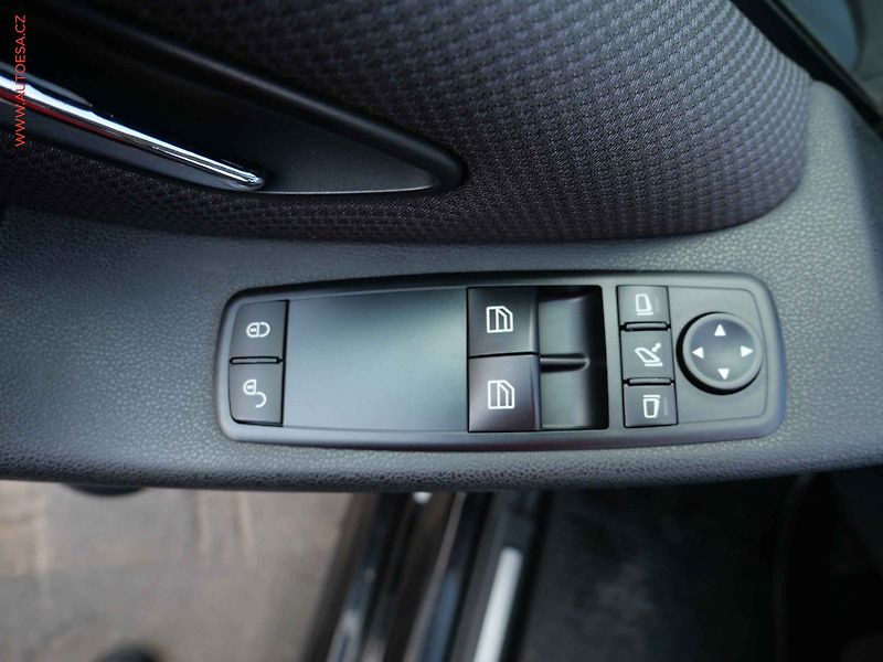Mercedes-Benz Třídy B (2011) 1.5 B 160, ČR, AC - fotka 12 z 22