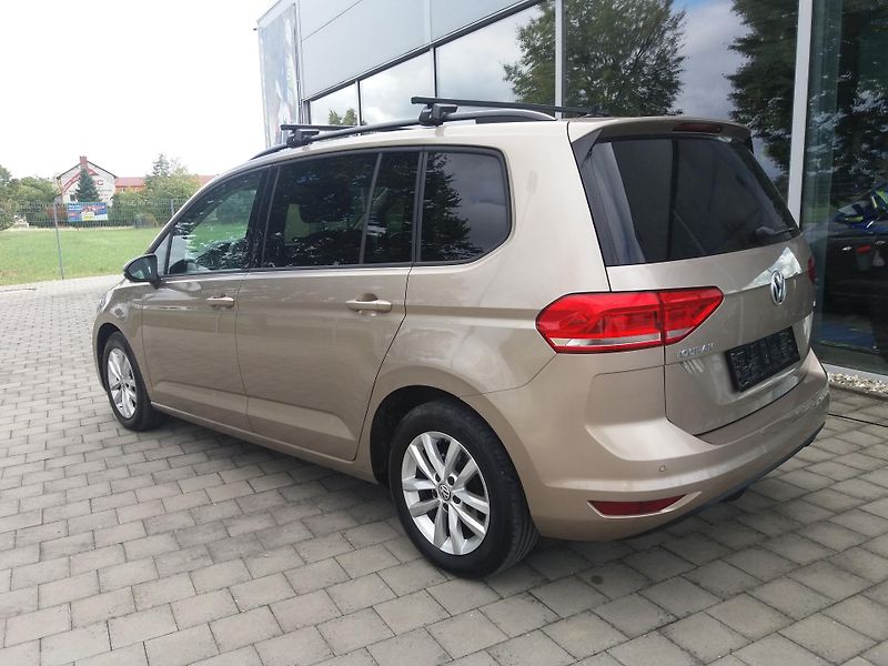 Volkswagen Touran 1.2TSi,81kW,7.MÍST,KAMER.VÝHŘE - fotka 6 z 28