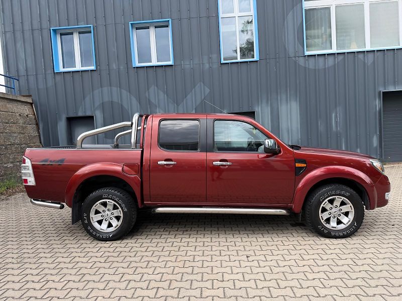Ford Ranger 3,0 TDCi 4WD /automat /u - fotka 6 z 26