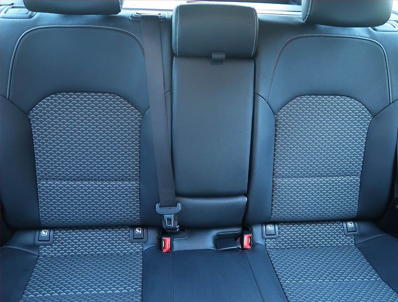 Kia Ceed (2025) 1.5 T-GDI - fotka 10 z 16