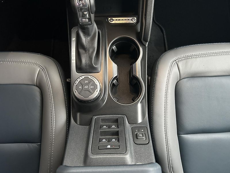 Ford Bronco 2.7 EcoBoost 246kW OUTER BANKS - fotka 33 z 33