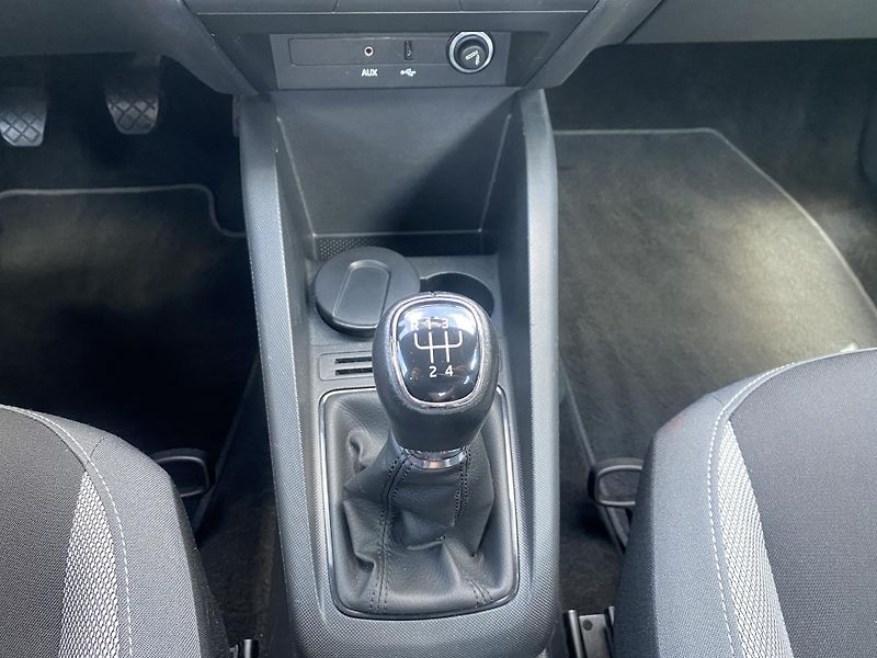 Škoda Fabia 1.2 TSI 66kW - ALU - PDC - fotka 25 z 41