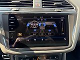 Volkswagen Tiguan R-Line 2,0 TSi/180kW 4x4 DSG - náhled 26