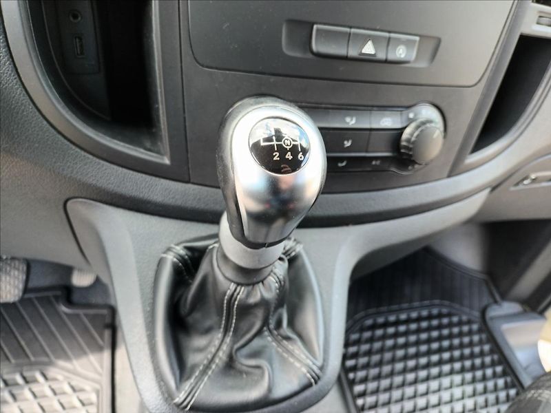 Mercedes-Benz Vito 1,8 114CDI,100KW,ČR,8MÍST, - fotka 14 z 38
