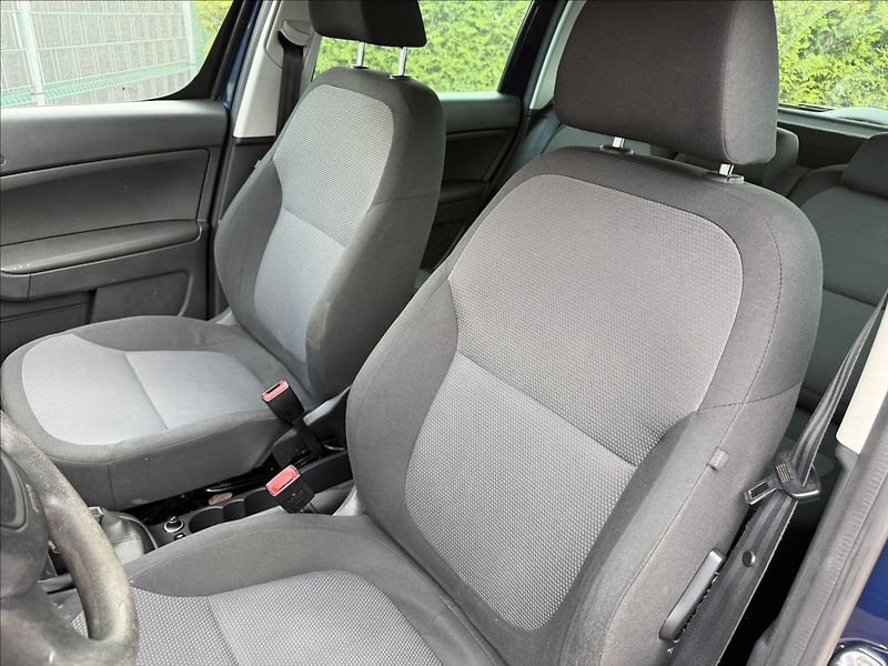 Škoda Yeti 1.2 TSI Active Plus - fotka 11 z 17