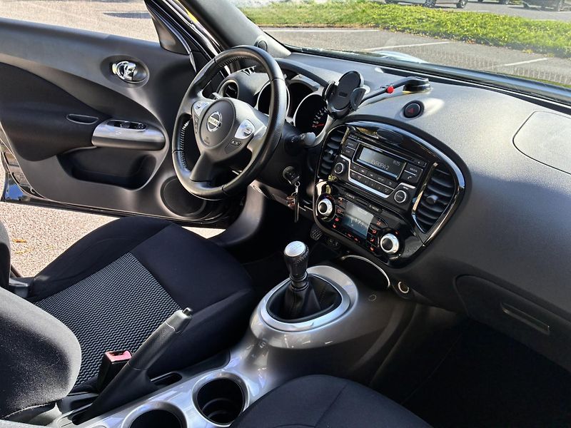 Nissan Juke (2016) 1.2 DIG-T ACENTA 1.majitel - fotka 13 z 16