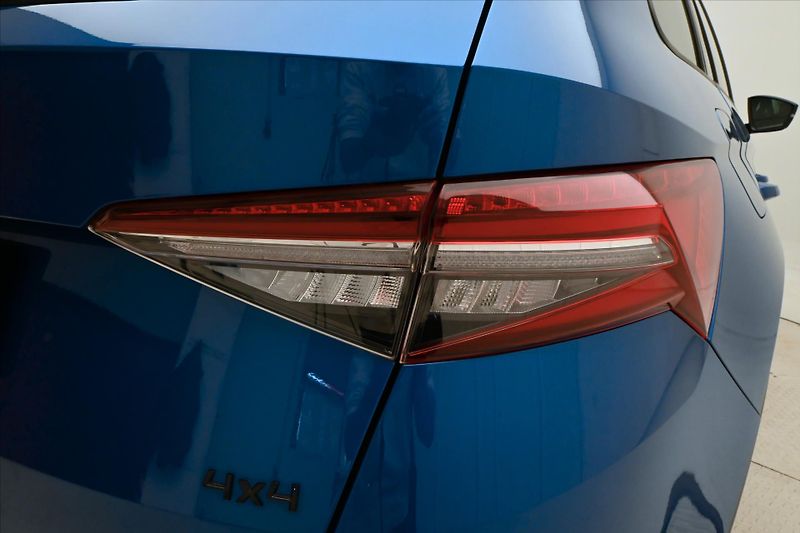 Škoda Kodiaq 2,0 TDI 147kW Sportline 4x4 Zá - fotka 24 z 25