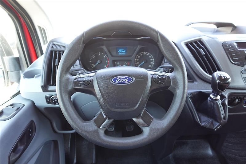 Ford Transit 2,2 TDCi  L2H2 9MÍST BUS KLIMA - fotka 27 z 39